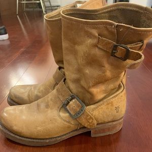 Frye tan leather boots size 6.5